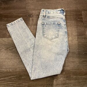 Wild Fable Light Wash Skinny Jeans